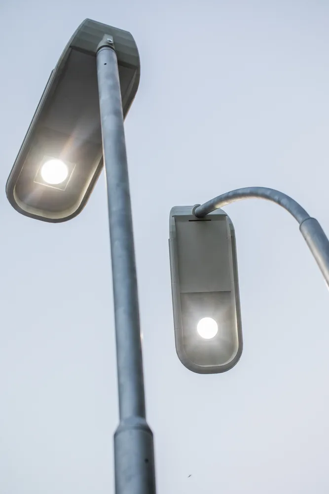 Lumen 2200 04